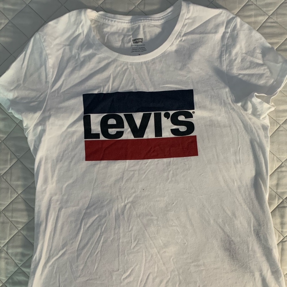 Levi’s classic White Blouse